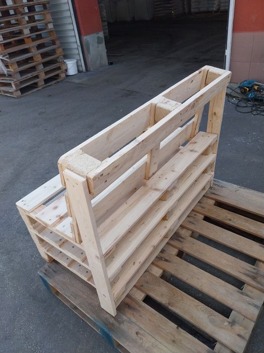 Пейки от чисто нови палети