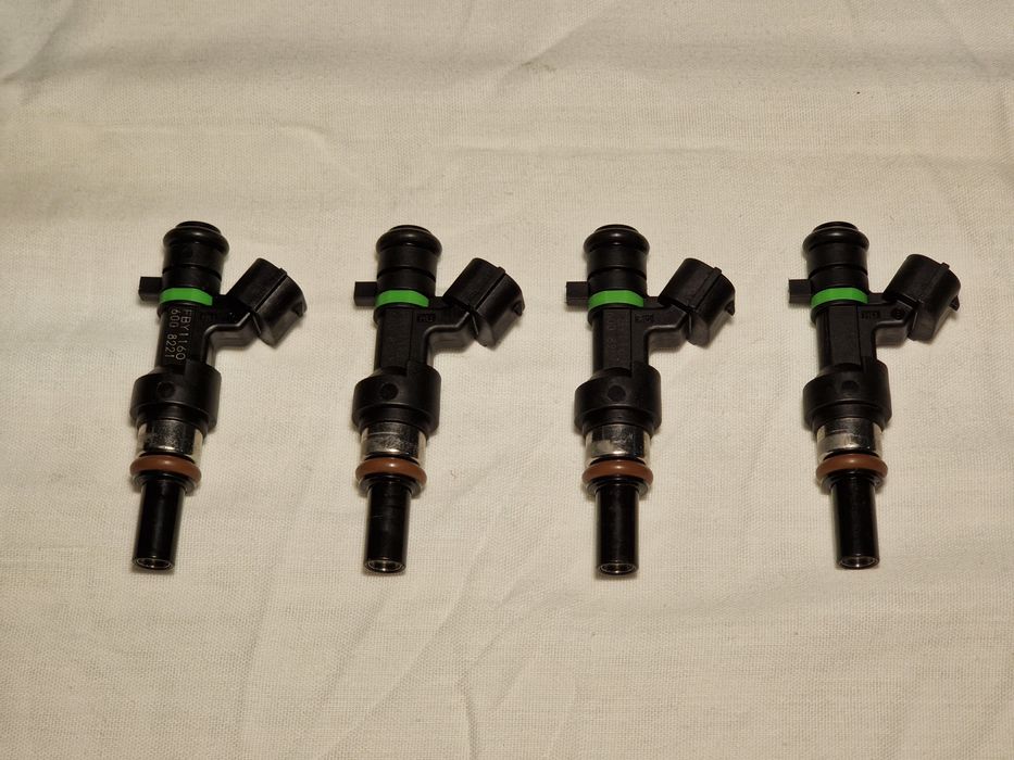 Комплект 4 бензинови дюзи ( инжектори ) за Nissan 1.6i FBY1160
