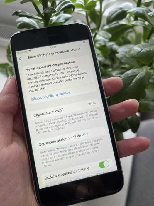 iPhone SE  white 64 Gb 78% baterie