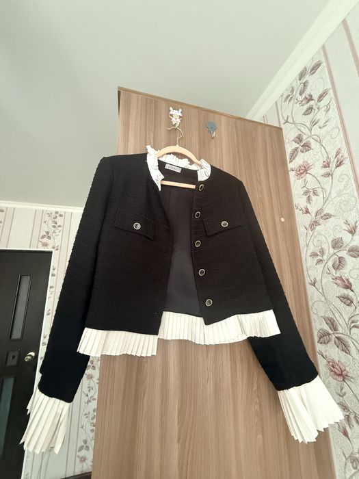 Срочно продаю Lichi пиджак торг