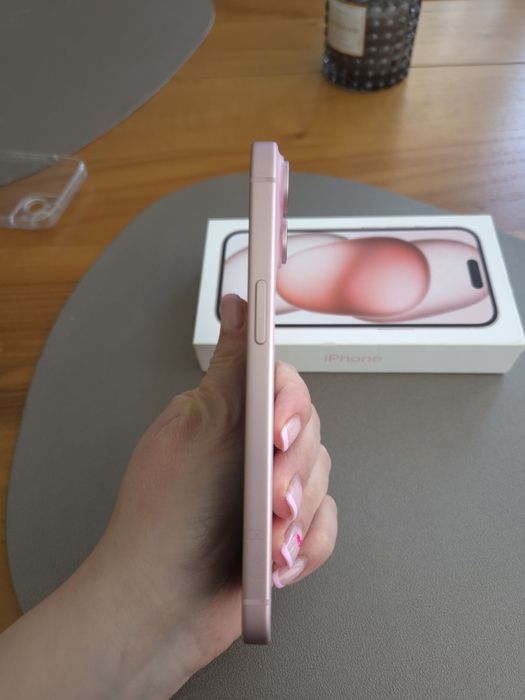 Iphone 15 128 gb,с гаранция