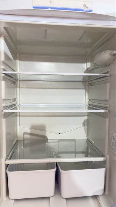 Холодильник indesit