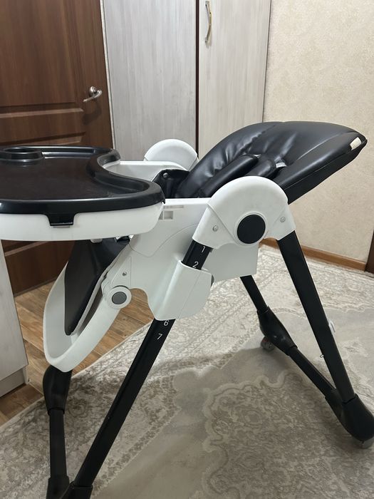 Детский столик для кормления