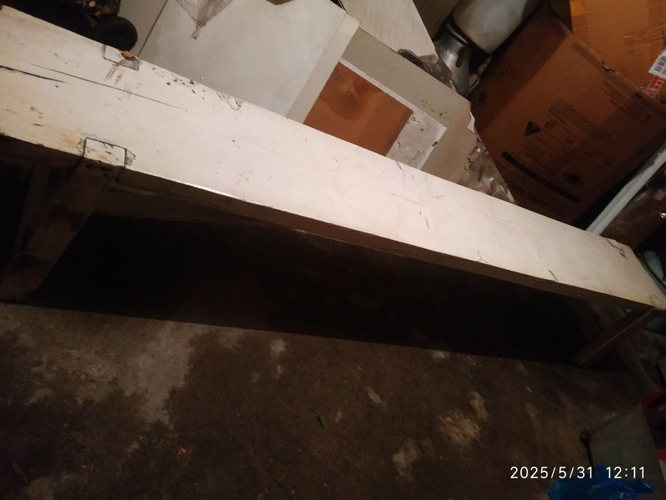 Скамейка деревянная