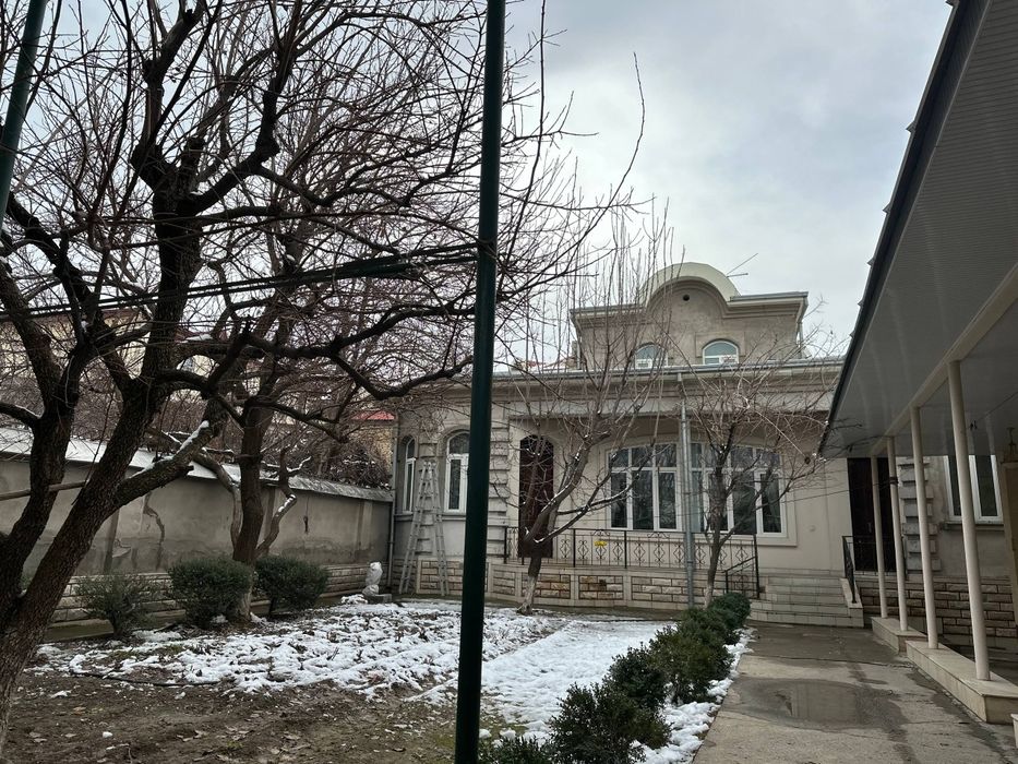 Чайхона Салом, тупиковая улица