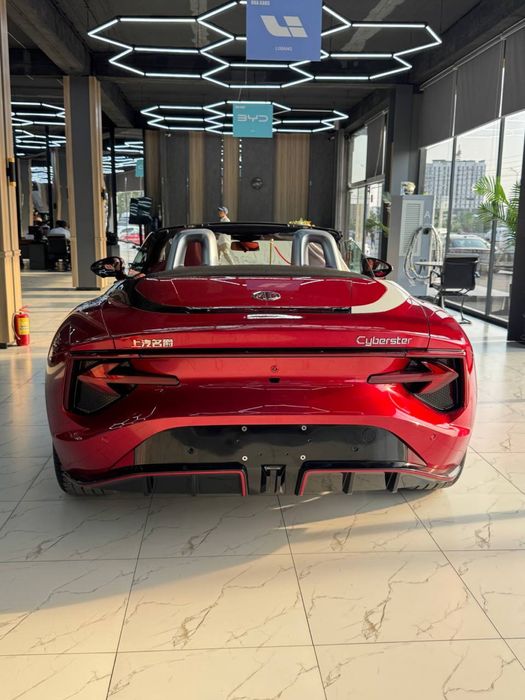 MG CYBERSTER 4.5 sonya