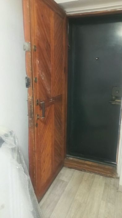 Дродаем две двери