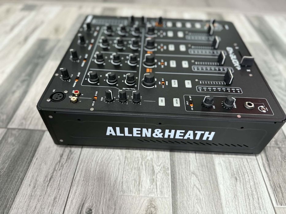 Allen & Heath Xone:43 – Mixer DJ profesional 4 canale – stare foarte bună
