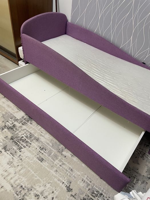 продам детскую кровать до 10-12 лет