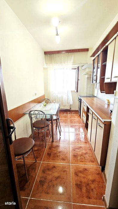 Apartament 3 camere de ÎNCHIRIAT - ultracentral, strada Unirii