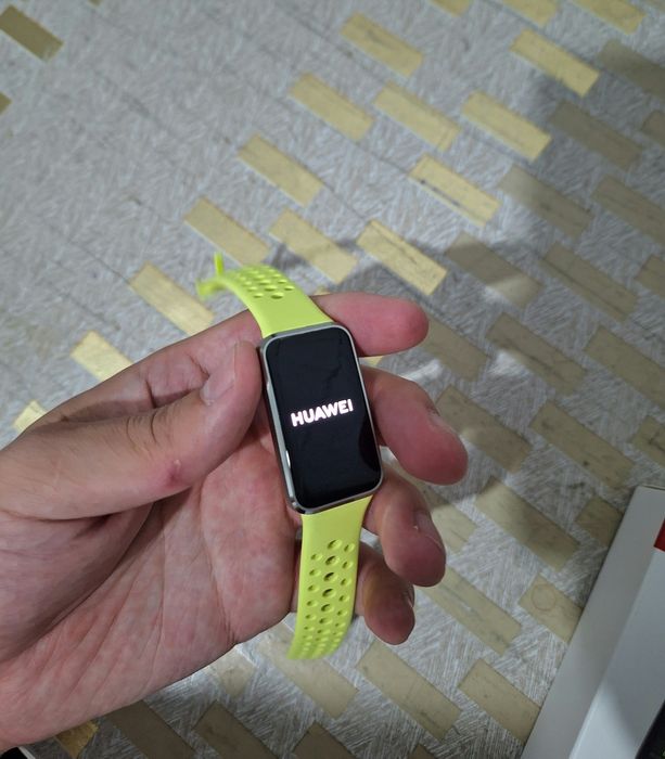 HUAWEI Band 10 watch