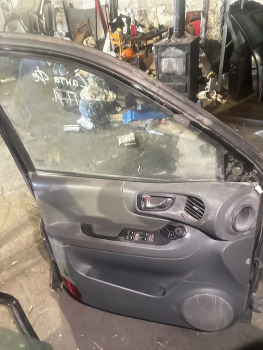 Предна Лява врата Hyundai Santa Fe 1 SM