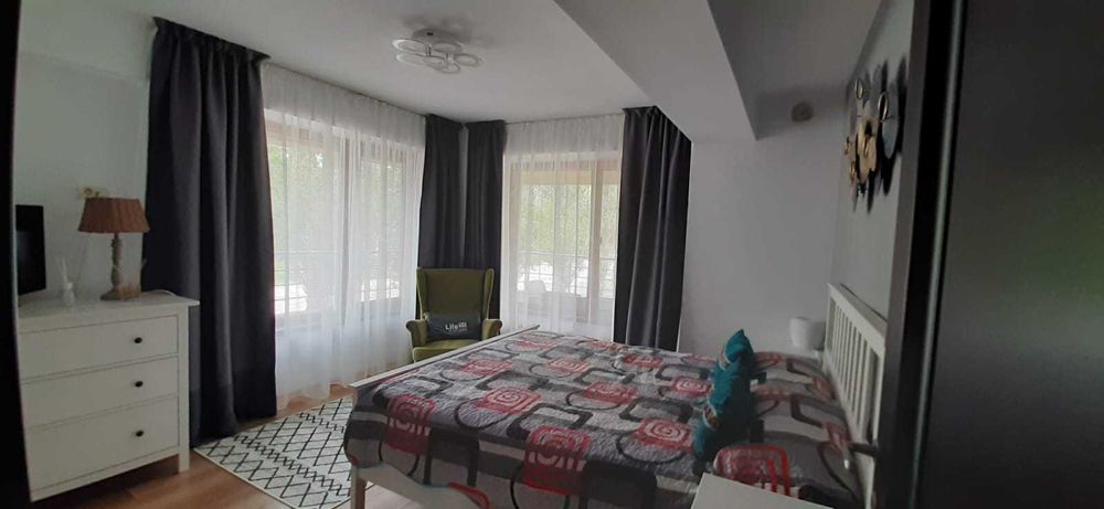 Particular închiriez apartament tot sezonul