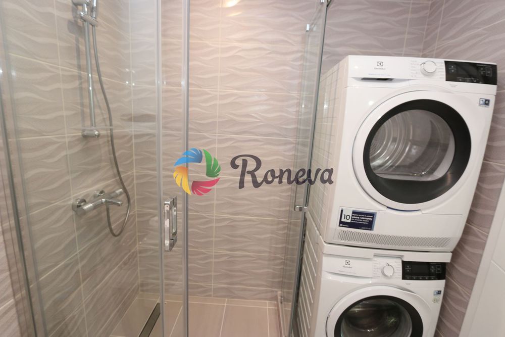 Дава се под наем Тристаен апартамент в Варна, Център - 125 кв.м за 1495.83 € - Снимка #7