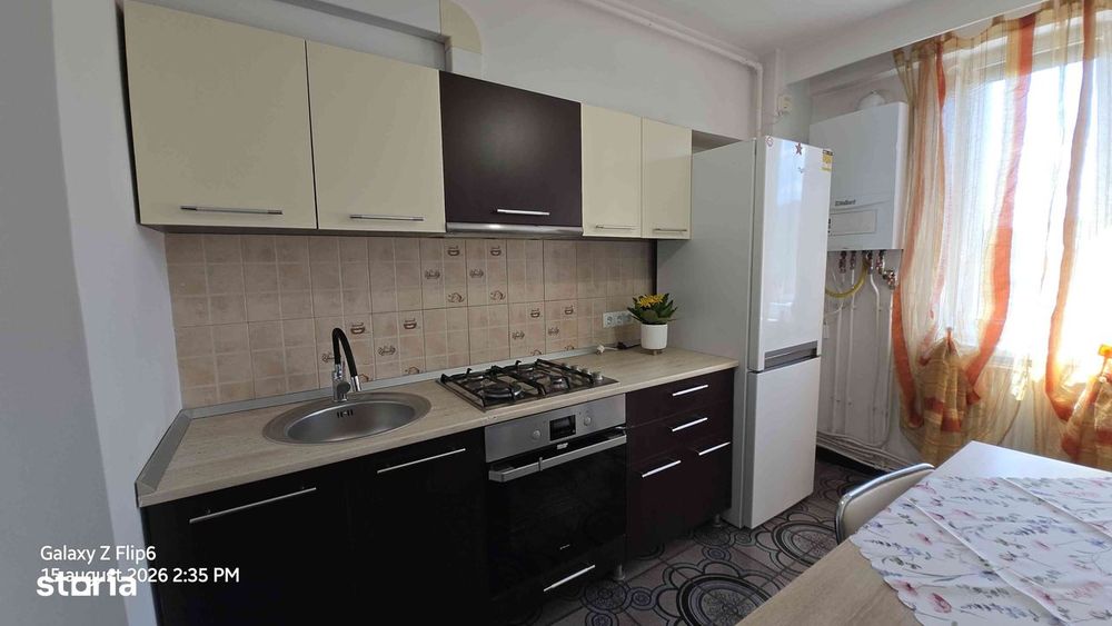 Vand apartament 2 camere decomandat in Deva, zona 22 Decembrie,