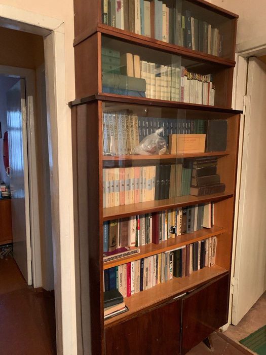 Румынский гарнитур спальный, столовый