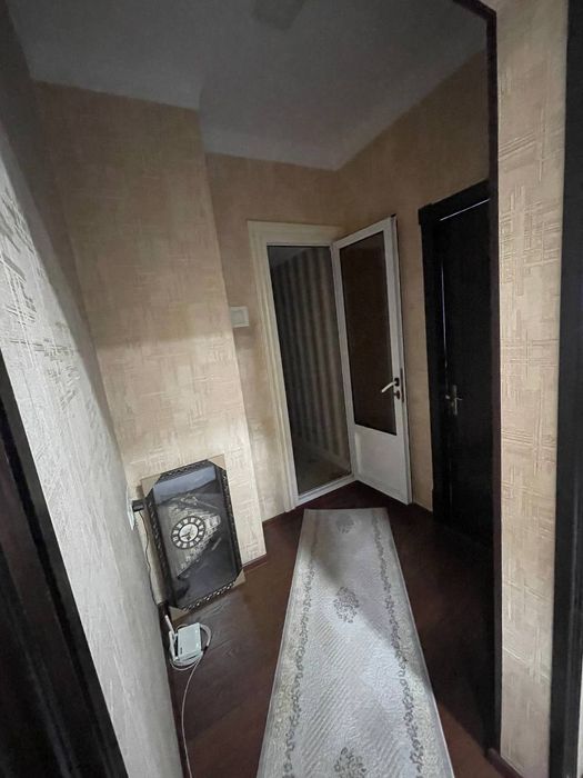 Uy sotiladi bel-tepa STROY MART  ro'parasida