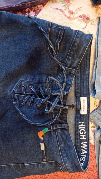 Къси дънкови панталонки