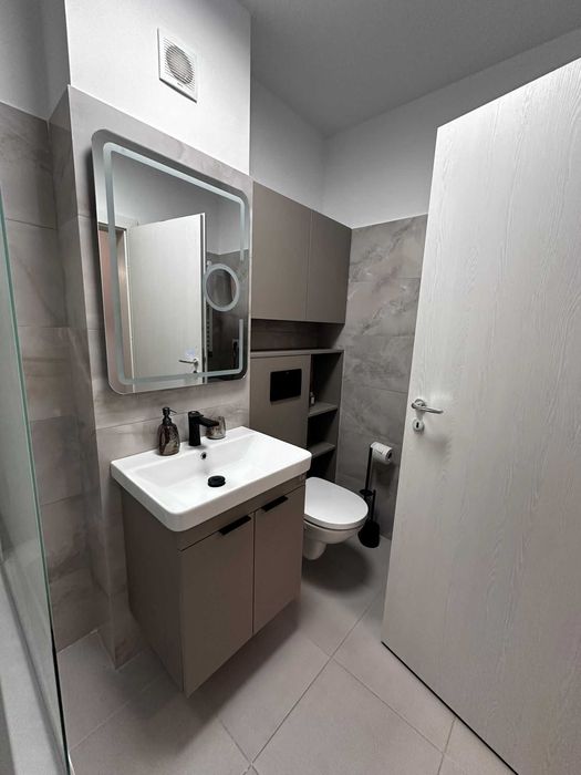 inchiriere 2 camere cu terasa