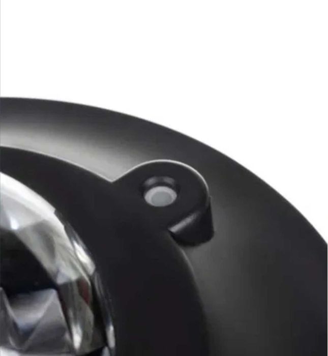 OZN cu efecte de lumina si Bluetooth