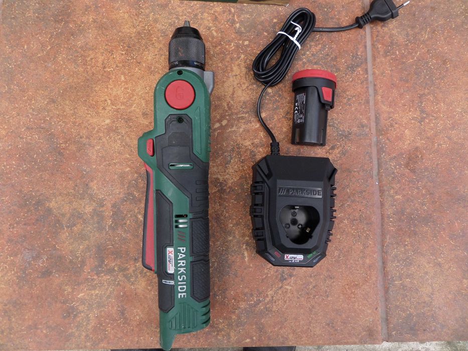 Masina gaurit  insurubat  unghi reglabil  incarcator si acumulator nou