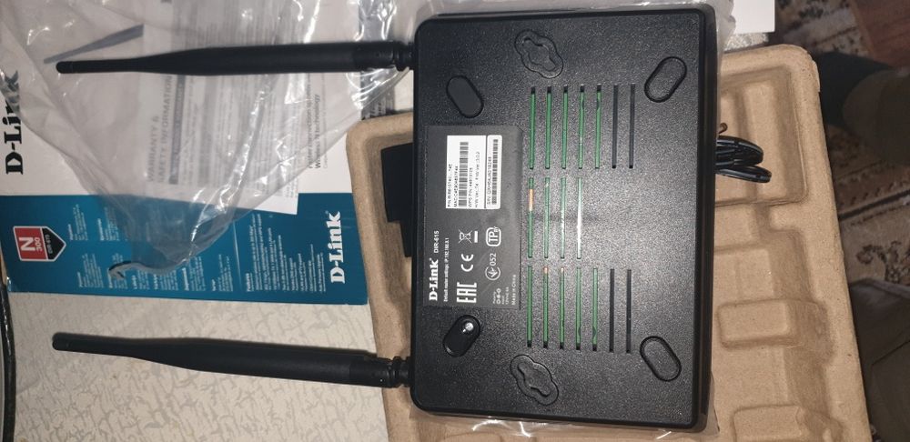 Роутер D-Link DIR-615