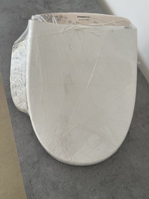 Электронная крышка-биде "Panasonic" для унитаза