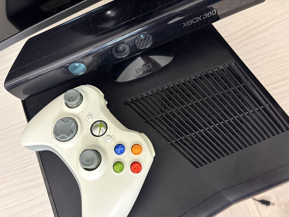 Xbox 360 modat+kinnect+1 controller