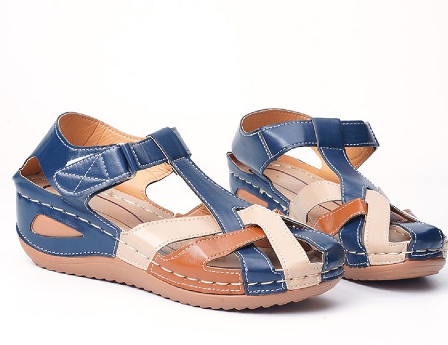 Продаю новые женские сандалии