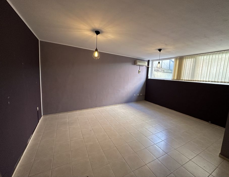 Продава се Офис в Казанлък - 38 кв.м за 1275 €/кв.м - Снимка #3