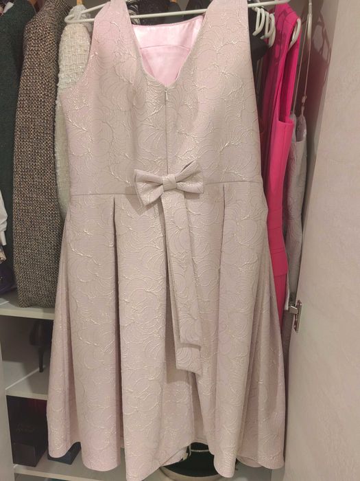 Дамски рокли и сака