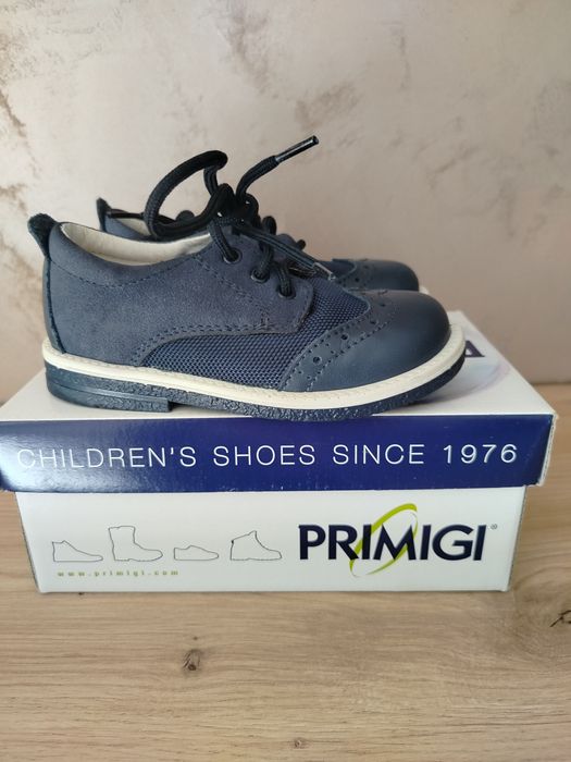 Чисто нови детски официални обувки Primigi