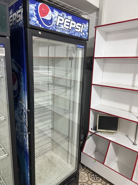 4ta Xaladelnik Sotiladi