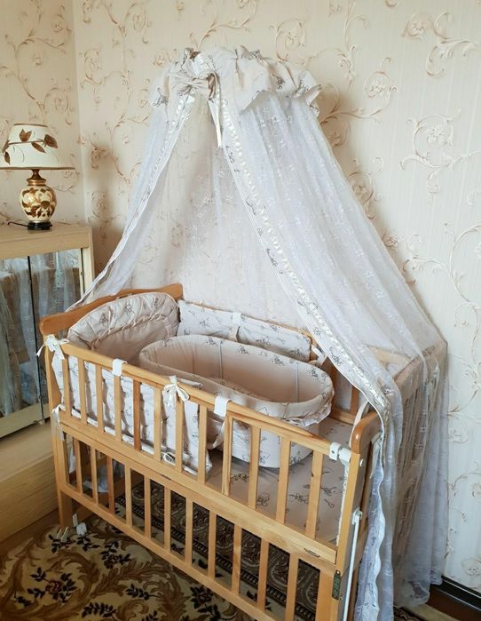 Продам детскую кроватку