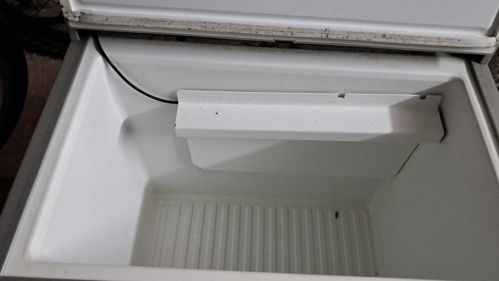 Frigider auto lada Frigorifica