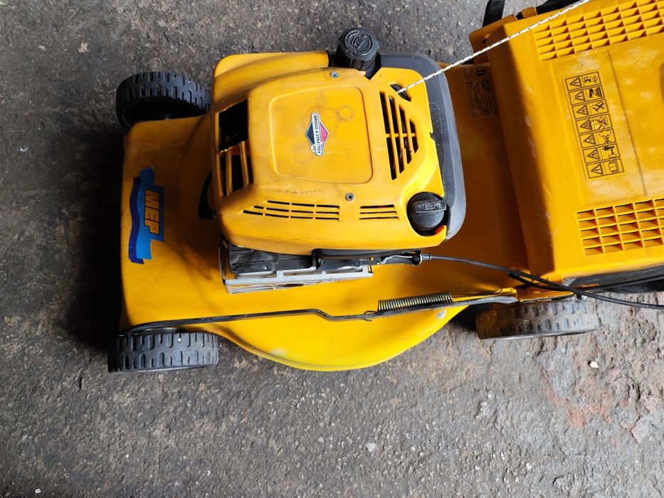 Бензинова косачка самоходна