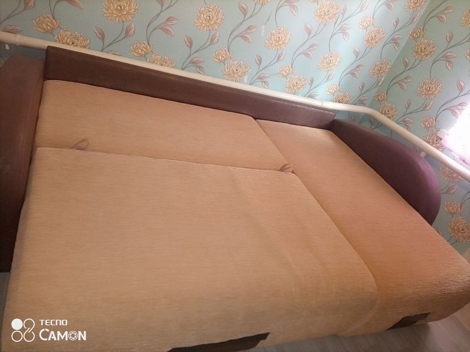 Продам диван в отличном состоянии