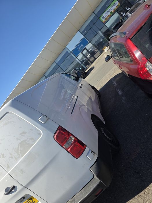 Vand sau dezmembrez opel vivaro 2020