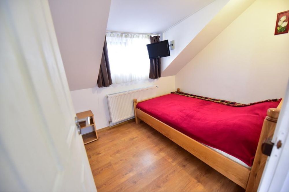 Cabana în Rânca - 240 mp, 7 camere, 5 bai