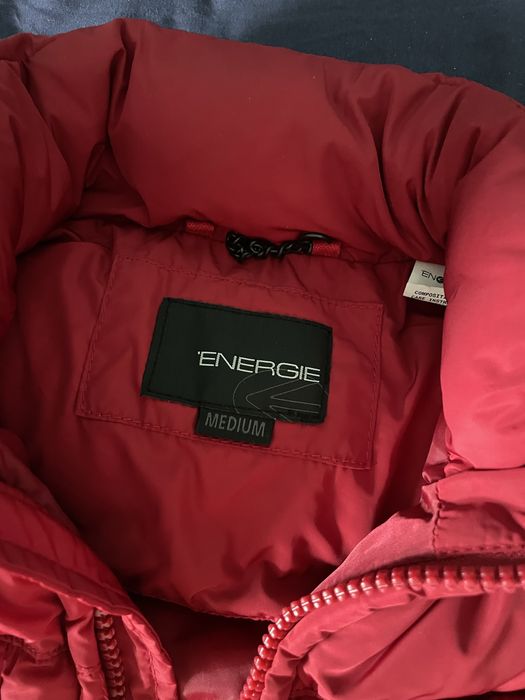 червен дамски елек Energie