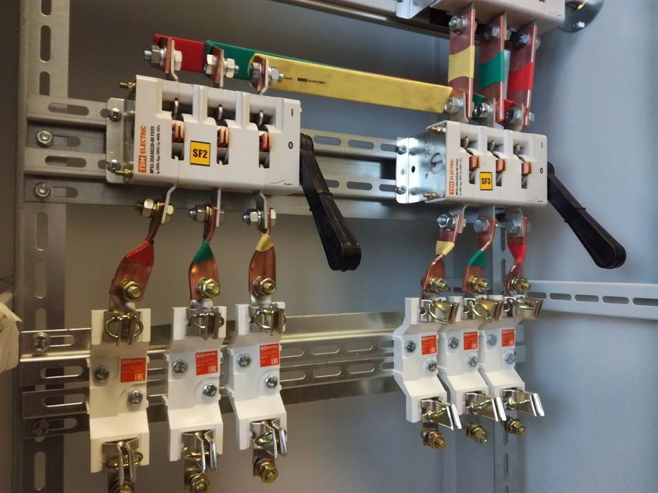 Установка зарядки для электромобиля  Электрик все виды работ тп завод