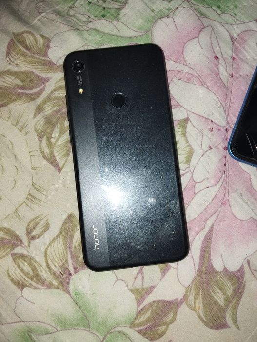 realme c11 и honor 8s