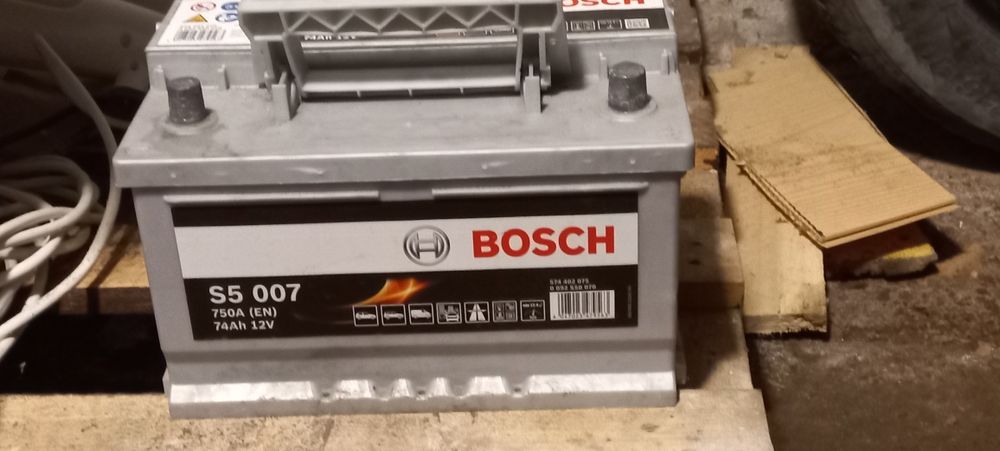 Акумулатор Bosch