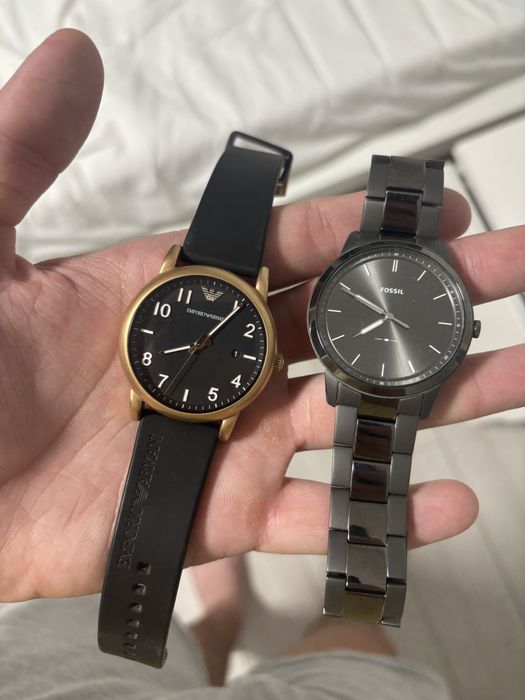 Vand 2 ceasuri fossil si emporio armani