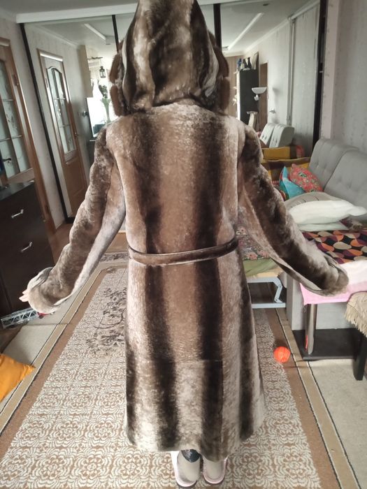 Продам новую шубу