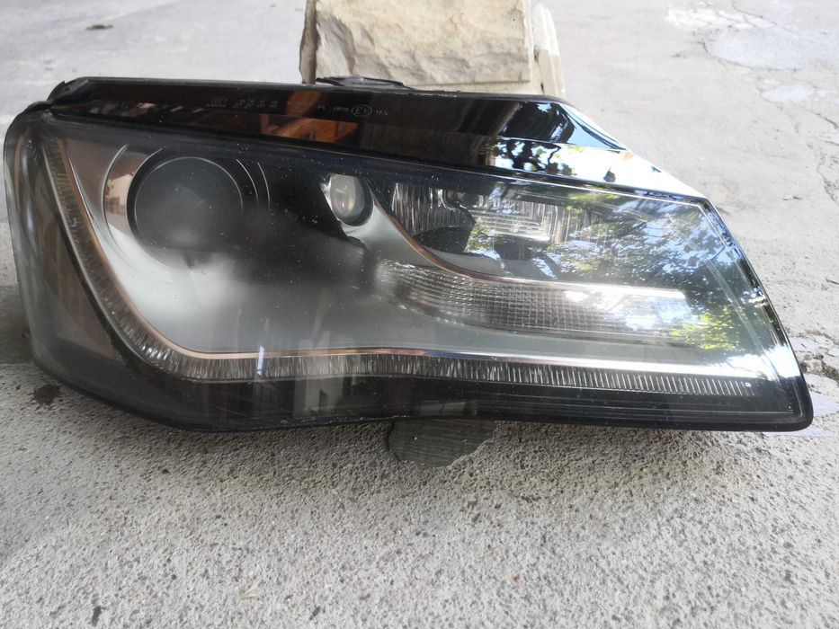 Фар Audi A8 Bi-Xenon LED десен/Фар Ауди А8 Оригинален