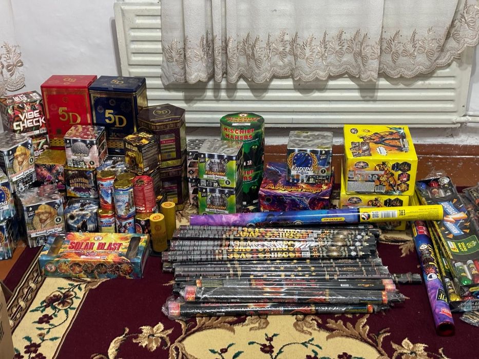 Фейрверкий и салюты на любой выбор