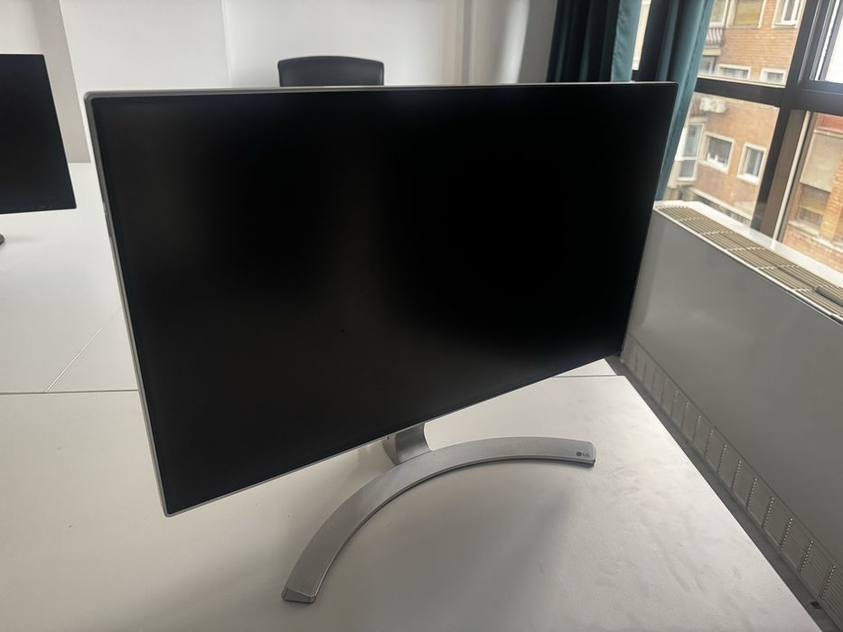 Monitoare externe de vanzare