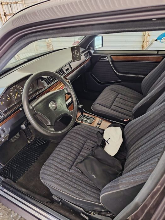Мерседес 1991 года автомат