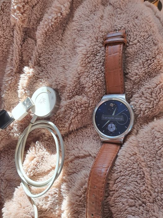 Vând ceas / smartwatch Huawei W 1